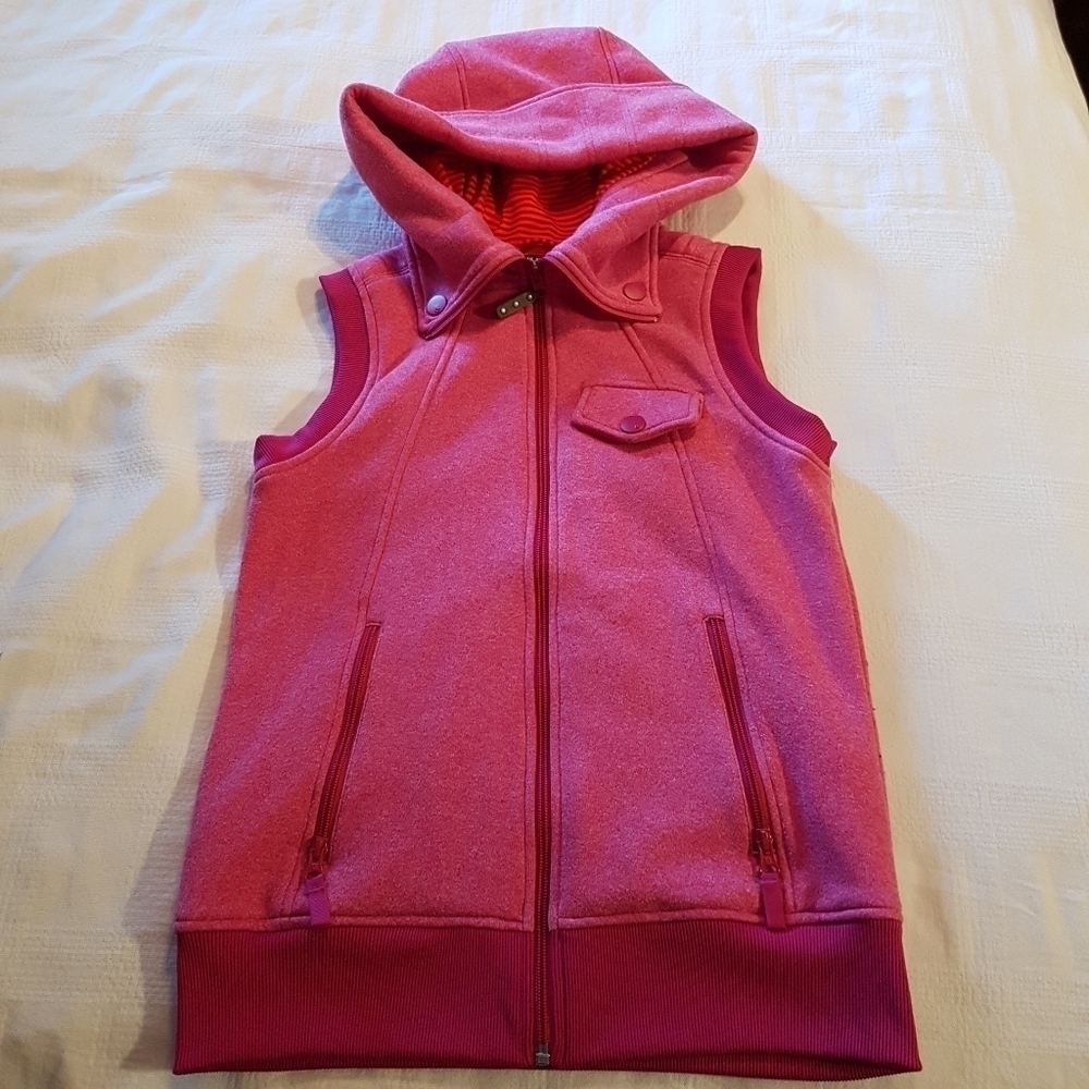 Burton women's size Small purple hood attached vest